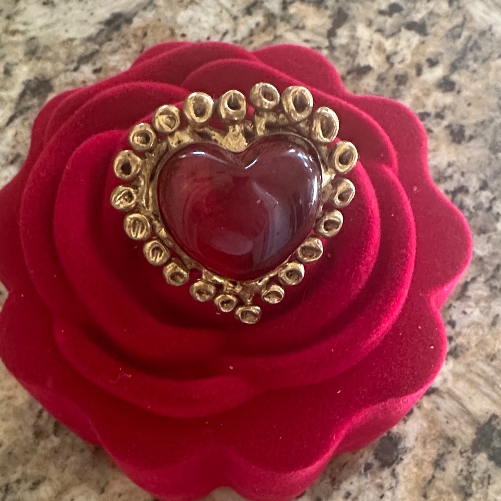 Gold Heart-Shaped Women's Ring